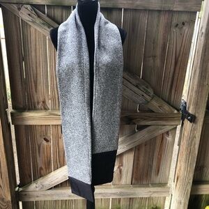 Bark Big Walky Gray & Black Long Winter Scarf For Dog Walkers with Pockets